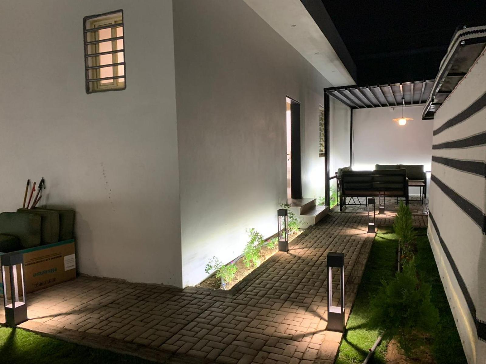 카미스무샤야트 Garden Land 아파트 호텔 외부 사진