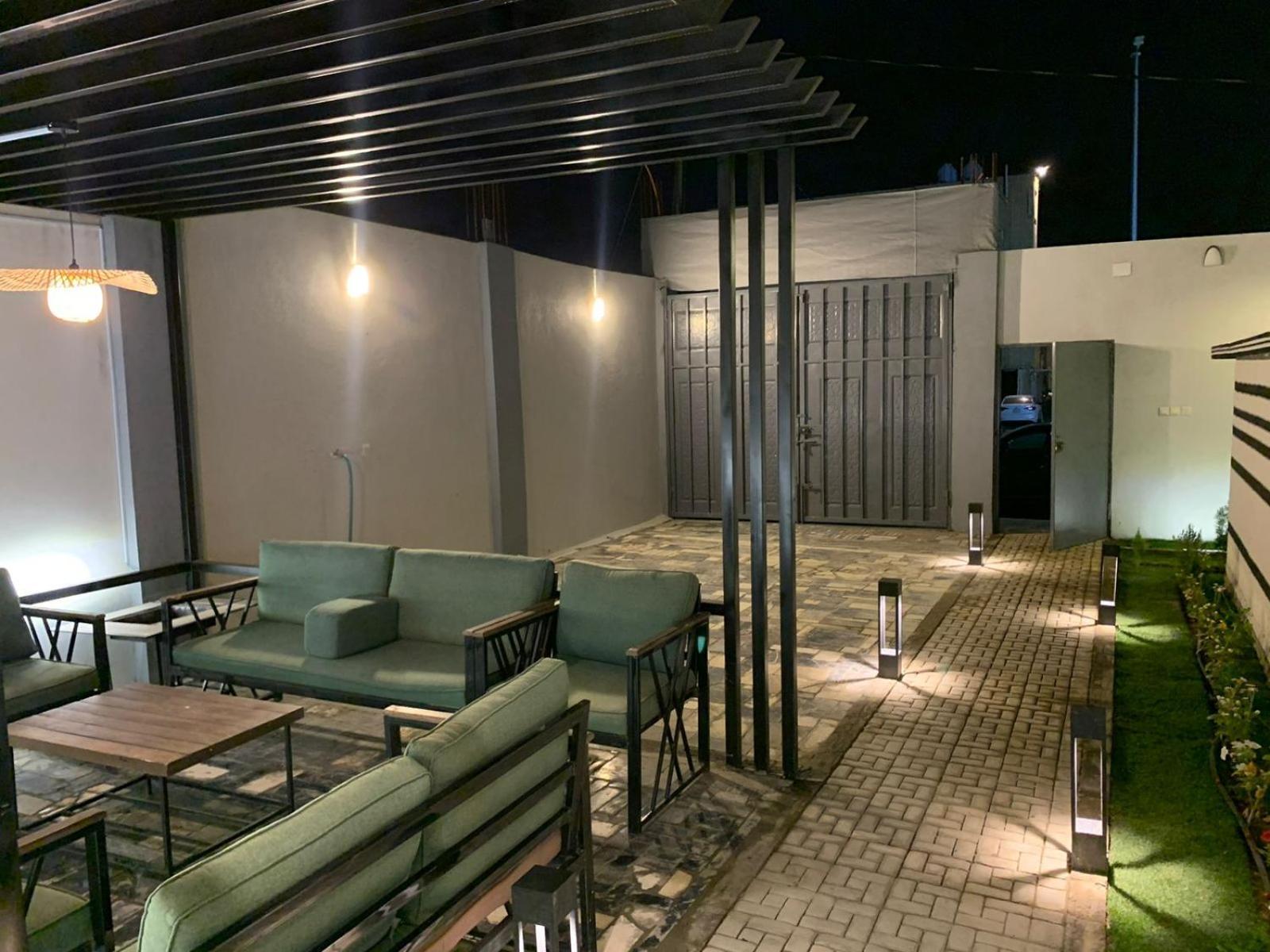 카미스무샤야트 Garden Land 아파트 호텔 외부 사진